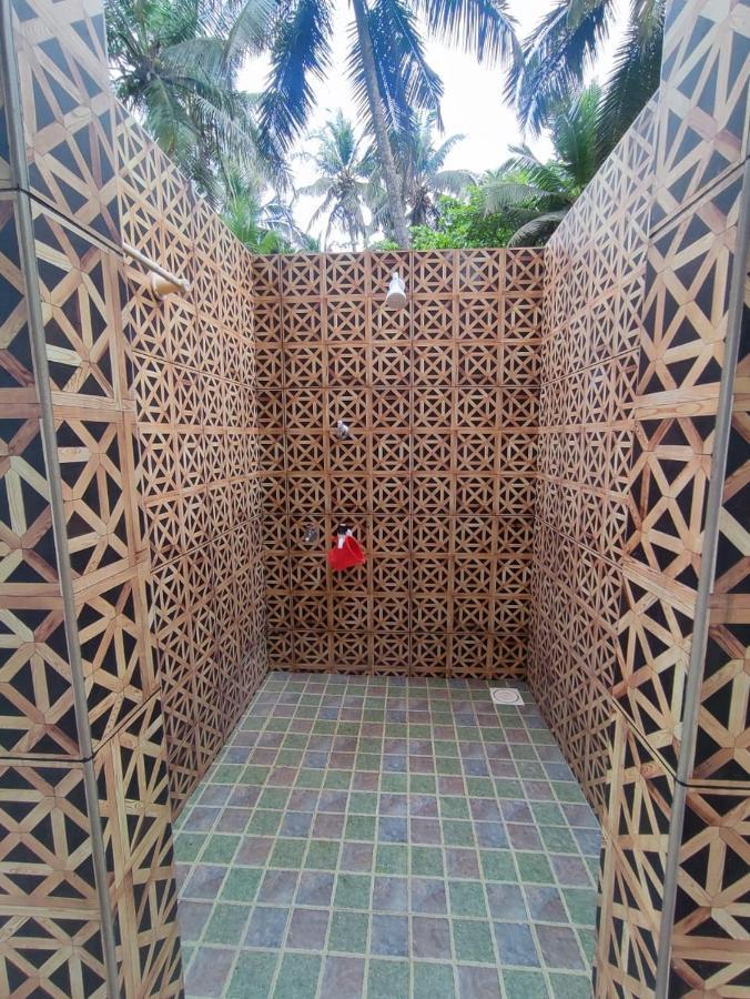 Corniche Beach Resort Mulappilangād Exterior foto